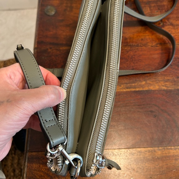 Rae Dunn Green Women's Crossbody Bag 10” x 7” - Picture 7 of 9